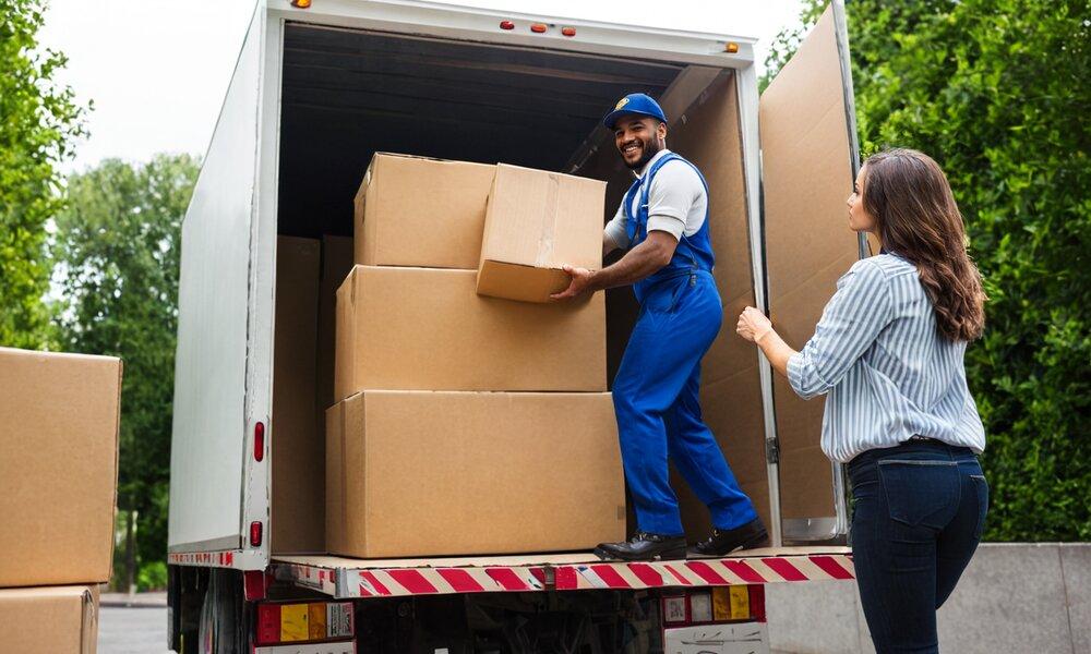 expert furniture movers in Dubai